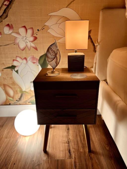 Bali Home Stylische Wohnung Mit Terrasse Schönefeld Exterior foto