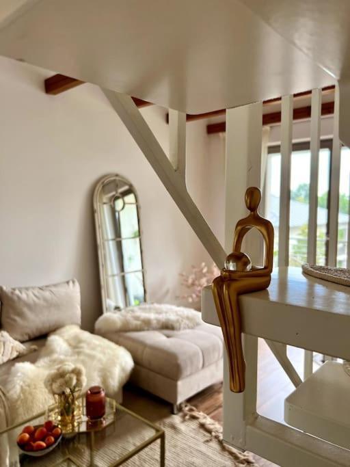 Bali Home Stylische Wohnung Mit Terrasse Schönefeld Exterior foto